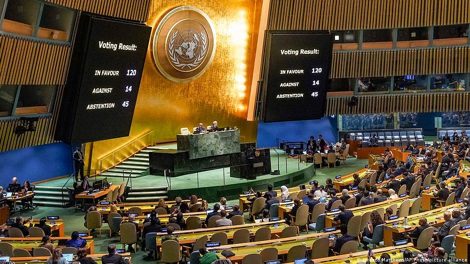 The United Nations General Assembly meeting where the Jordan-mooted Gaza resolution for a "humanitarian truce" was passed (photo: DW)