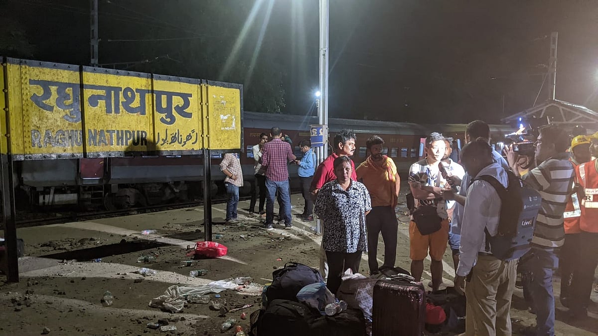 Fault in tracks likely cause for North East Express derailment: initial probe