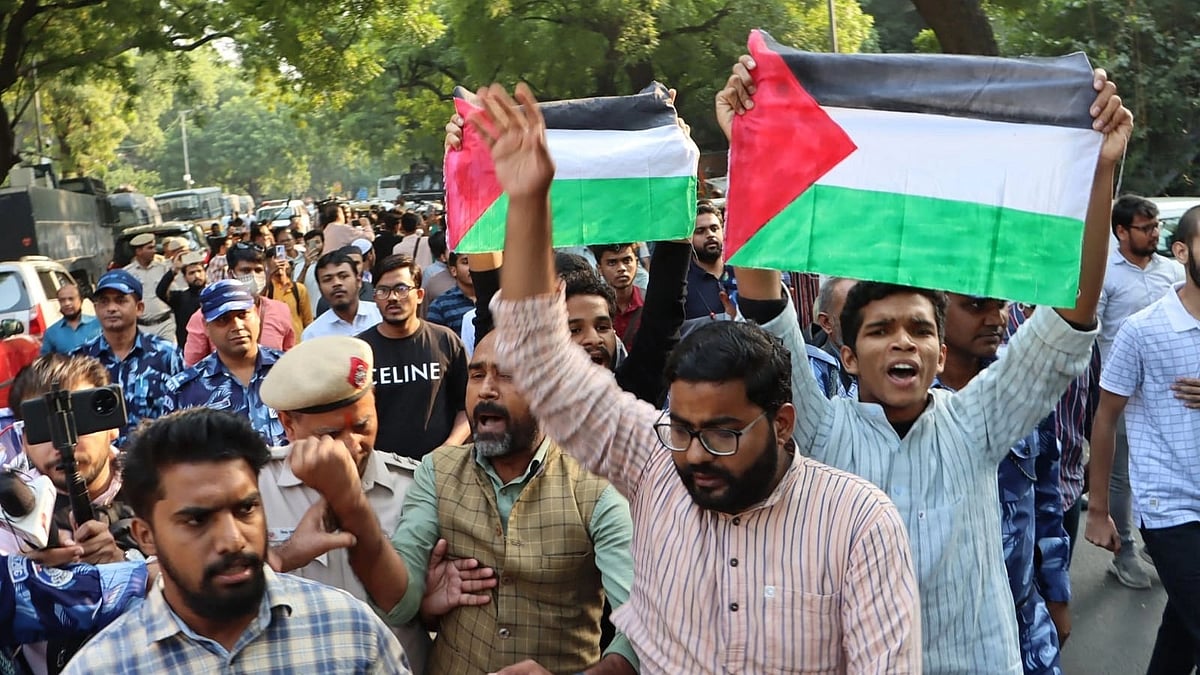 Over 50 detained during pro-Palestine protest at Jantar Mantar