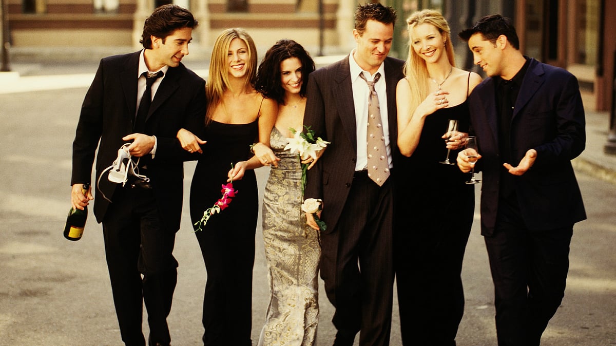 Matthew Perry’s last Instagram post from hot tub leaves Internet puzzled