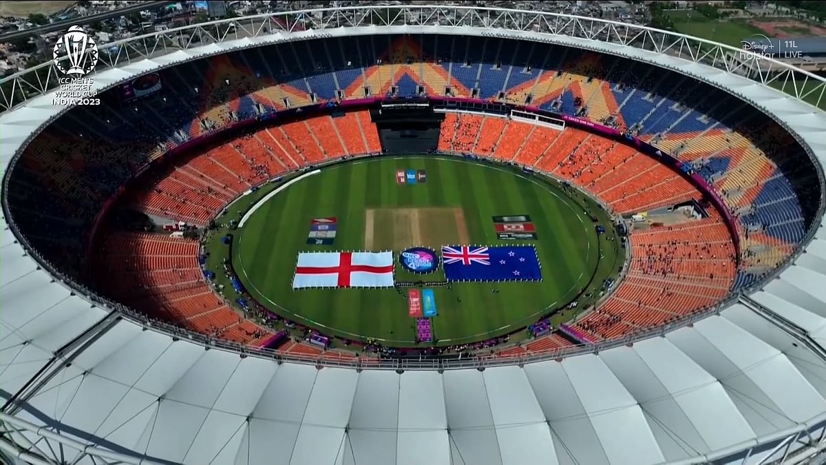 The spacious venue, hosting over 100,000 people, had the appearance of a warm-up contest (photo: ICC)