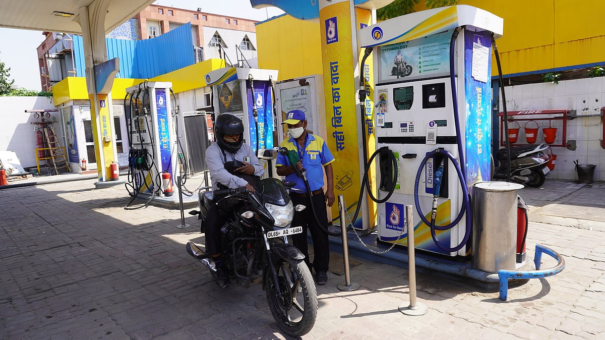 Government cuts fuel excise duty as pressure rises from soaring crude prices