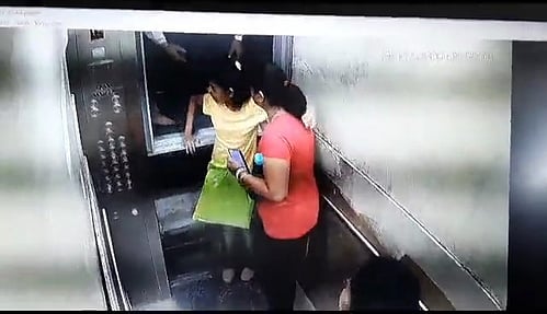 UP plans law for insurance of lift passengers