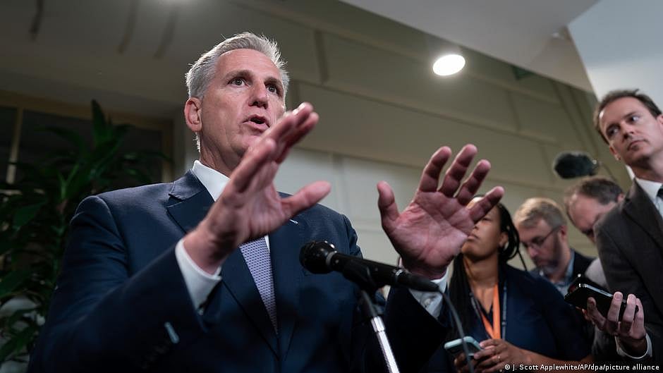 Far-right Republican triggers motion to oust US speaker