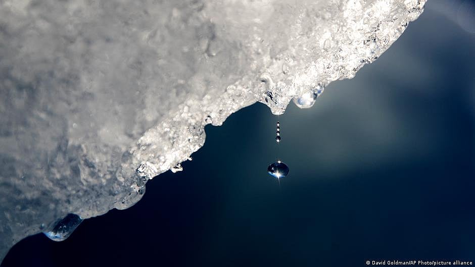 Can dangerous environmental tipping points be averted?