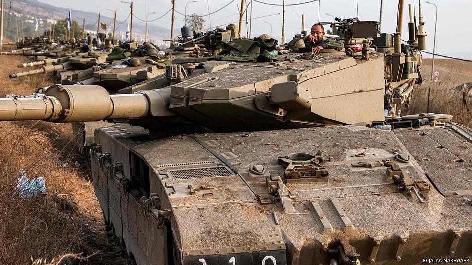 Israel has increased its military presence near the border with Lebanon after several strikes from the terror group Hezbollah. (photo: DW)