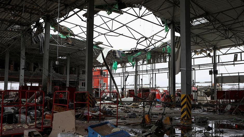 In its latest intelligence update, the UK's Ministry of Defense said Russia is spending more of its budget on the war in Ukraine (photo: DW)