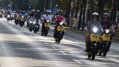 E-scooter injuries up over 70% among youth, helmet use must, says Indian-origin scientist