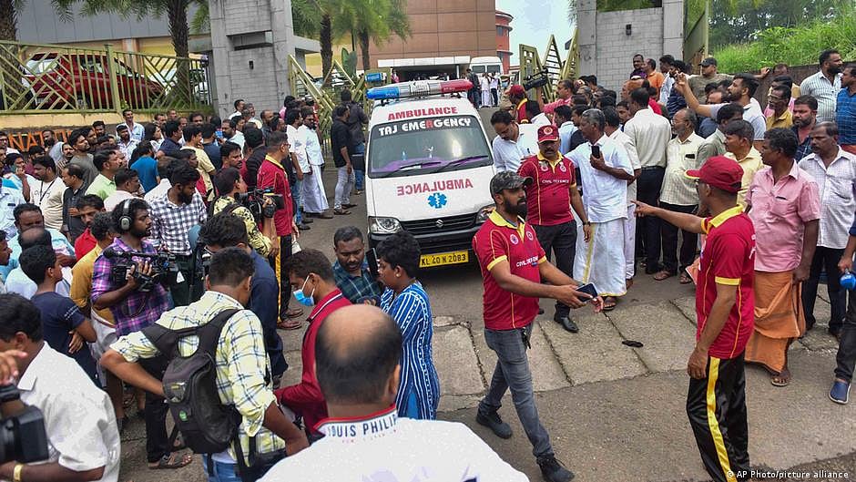 More than 2,000 people were attending a Jehovah's Witnesses prayer meeting at a convention center in Kerala when an explosion rocked the crowd (photo: DW)