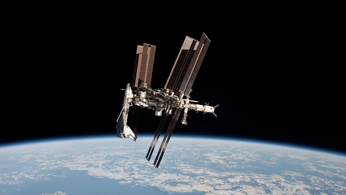 Satellite 'constellations' could hamper night sky observations, astronomers raise concerns