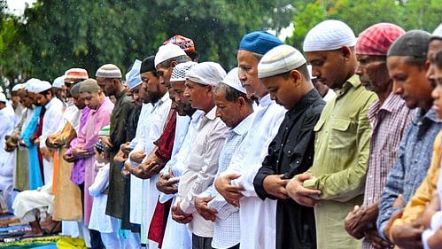 Israel-Hamas conflict: Muslims in UP offer prayers for peace