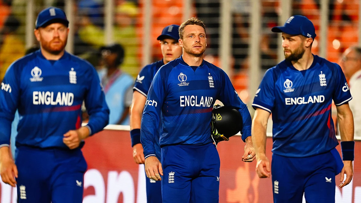 Jos Buttler (centre) said his decision to bowl was based on gut instinct (photo: Getty Images)