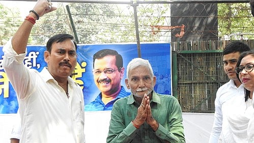 “I know you all will not take any step which will defame you and the party,” Dinesh Singh told AAP workers (photo: IANS)