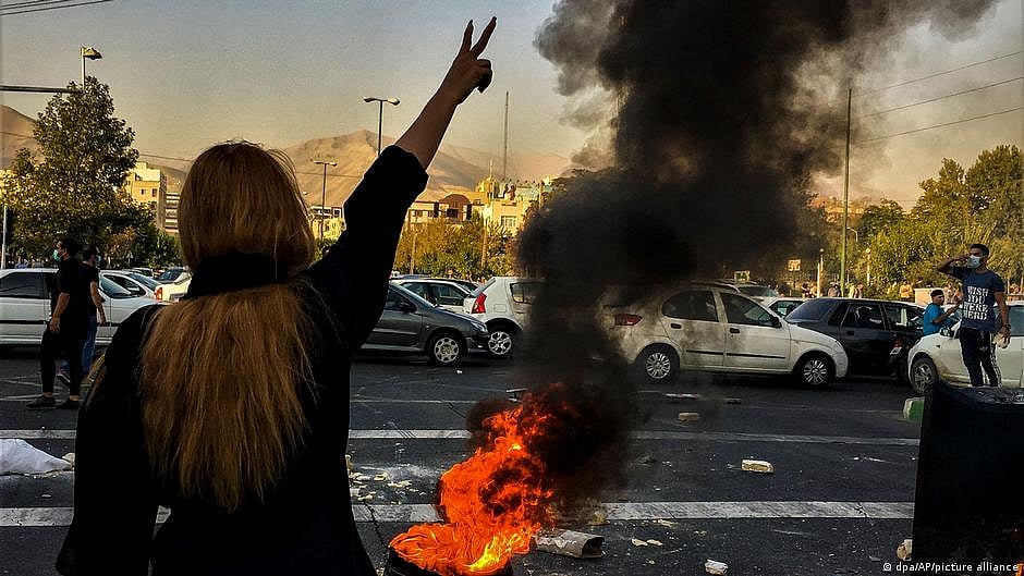 Iran's women's rights movement spearheaded defiant protests in 2022 (photo: DW)