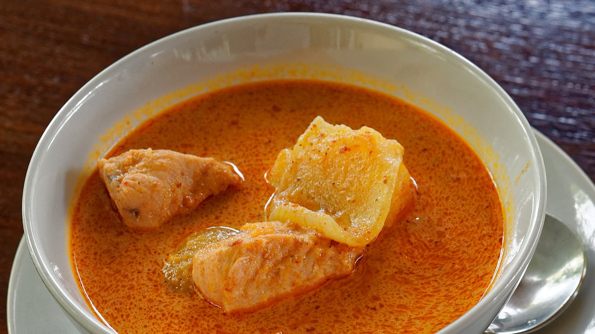Goa govt makes it mandatory for beach shacks to sell state staple: fish curry–rice