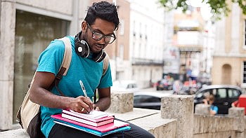 Foreign students facing severe accommodation crisis in UK: Report