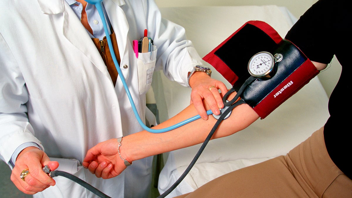 Short blood pressure (BP) fluctuations within 24 hours as well as over several days or weeks are linked with impaired cognition (Photo: Universal Archive/Universal Images Group via Getty Images)