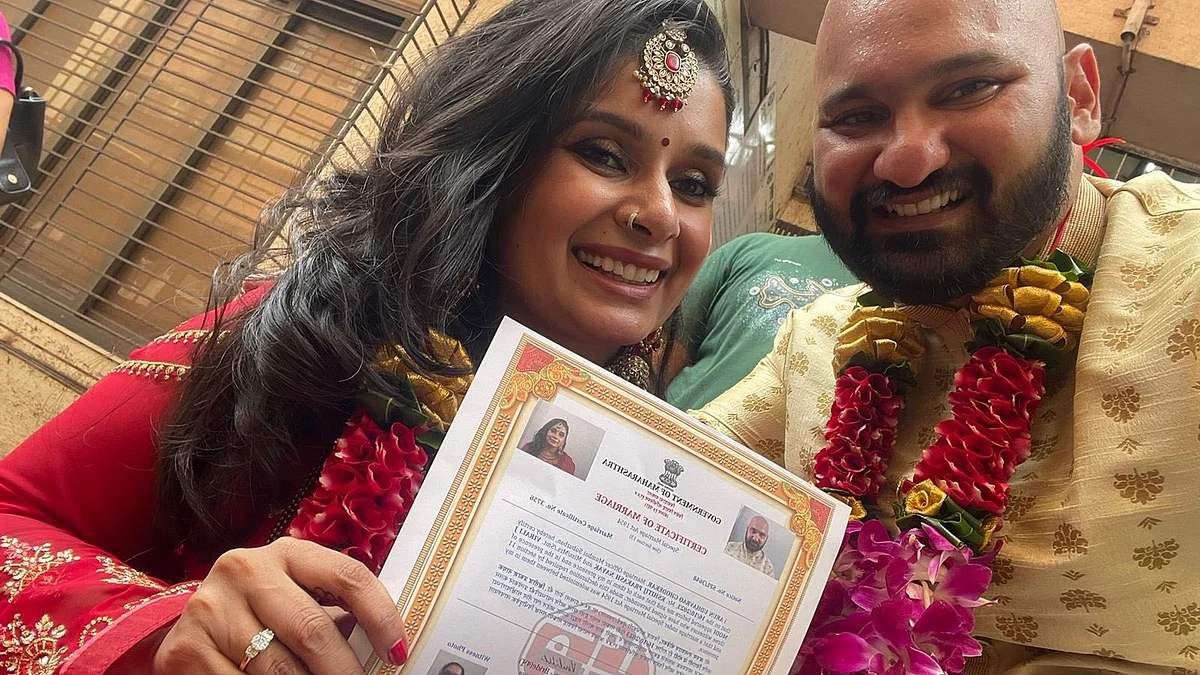 Virali Modi after getting married at a marriage registrar's office (Photo: @Virali01/X)