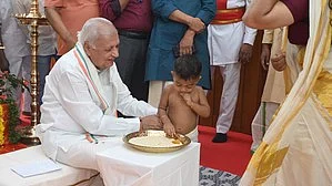 Kerala Guv, leading figures initiate thousands of kids into world of letters on Vijayadashami
