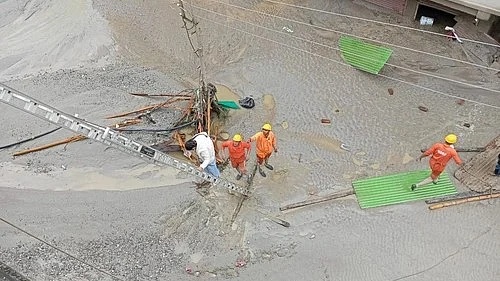 One NDRF team is in Gangtok, and two teams are in neighboring areas of Sikkim in West Bengal. (Photo: IANS)