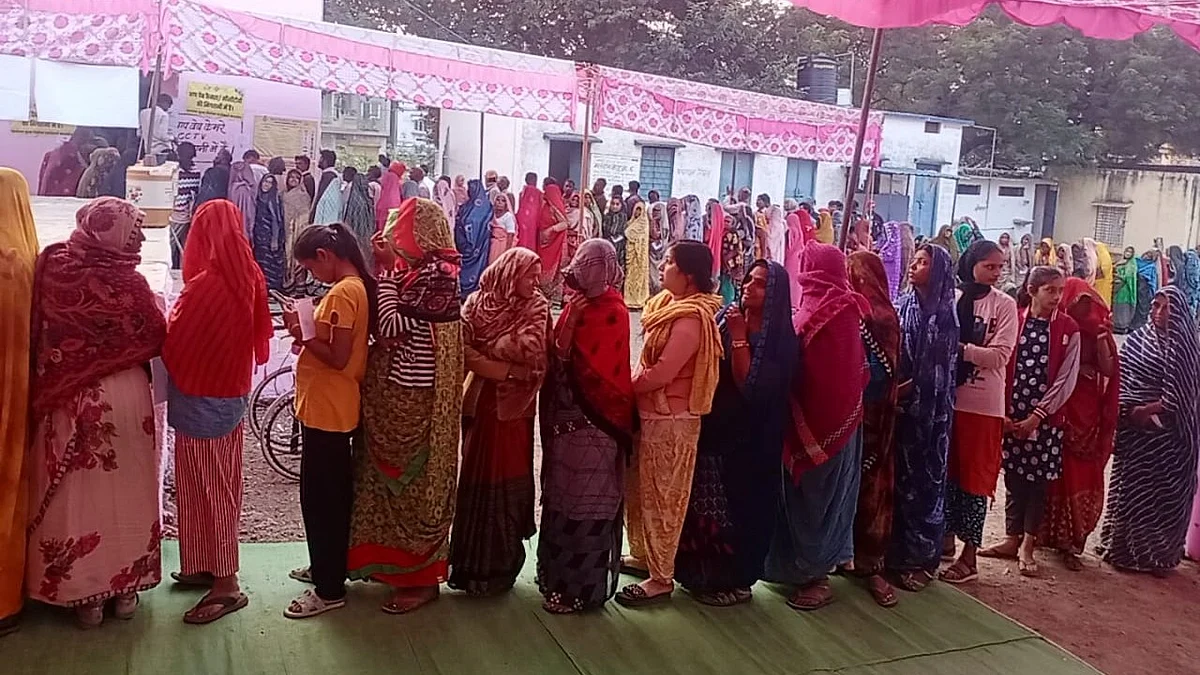 Voting in Madhya Pradesh begins with 5.59 crore voters deciding the fate of 2,533 candidates in 230 constituencies (photo: ECI)