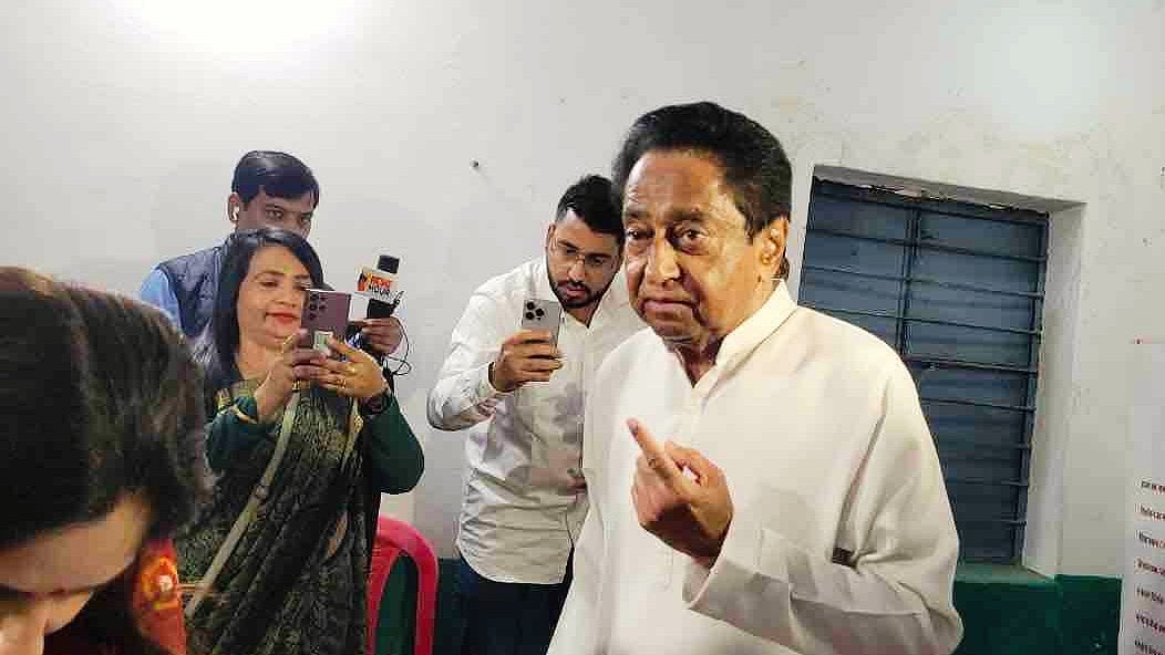 Madhya Pradesh Congress casts his vote (photo: @INCMP/ X)