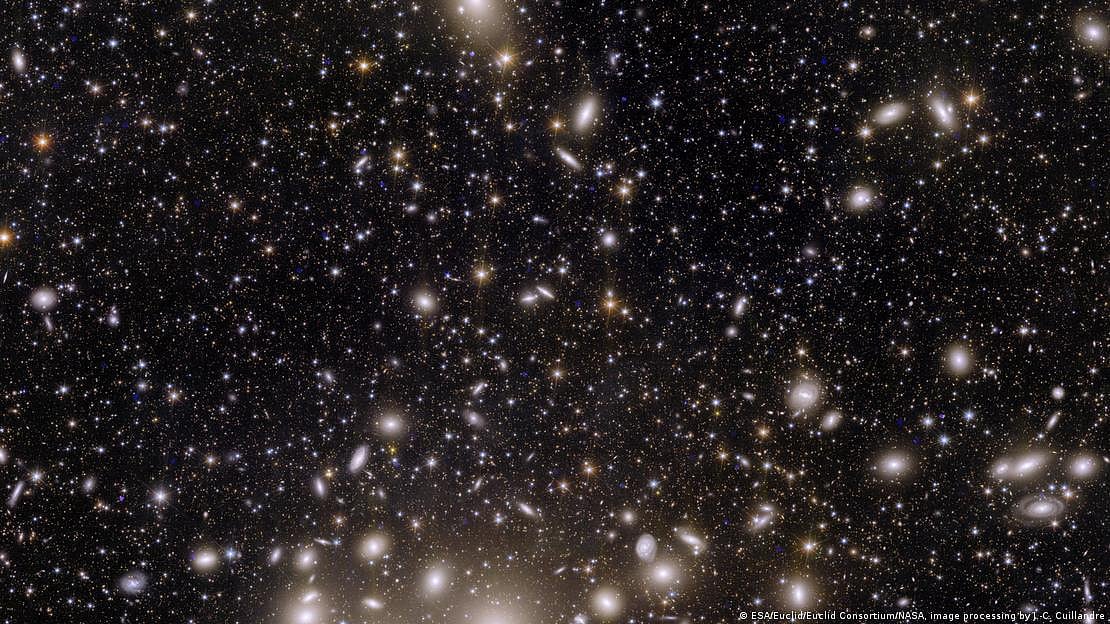 The Perseus Cluster: Many of these faint galaxies were previously unseen. Some of them are so distant that their light has taken 10 billion years to reach us (photo: ESA/Euclid/Euclid Consortium/NASA, via DW)