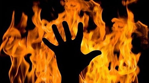 Probe indicates first-floor room heater caused fire; malfunctioning electronic doors contribute to fatalities during hindered evacuation.(representative image) (photo: IANS)