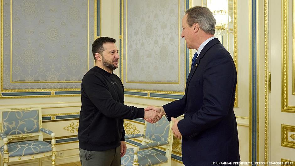 David Cameron assured Volodymyr Zelenskyy of British support not only 'this year and next, but for as long as it takes' (photo: DW)
