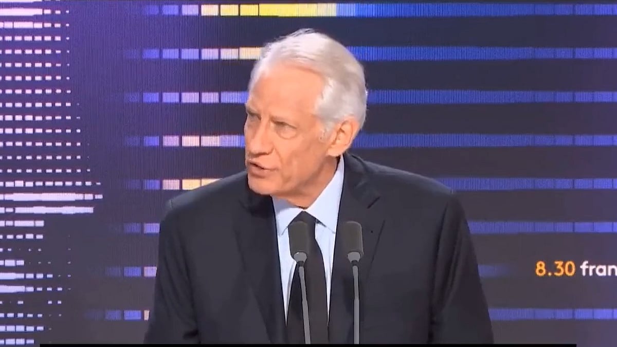 Screengrab of of Dominique de Villepin, former PM of France giving an interview on Gaza (@RnaudBertrand/X)