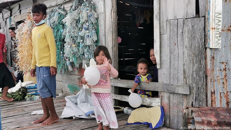 Statelessness crisis: UNHCR stresses the importance of inclusive policies and legislative changes to address the pressing issue. (photo: DW)