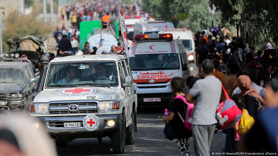 "At the moment, Gaza's al-Shifa Hospital has indicated that they have only 5 or 6 doctors, 5 or 6 nurses and about 70 volunteers," says WHO coordinator (photo: DW)