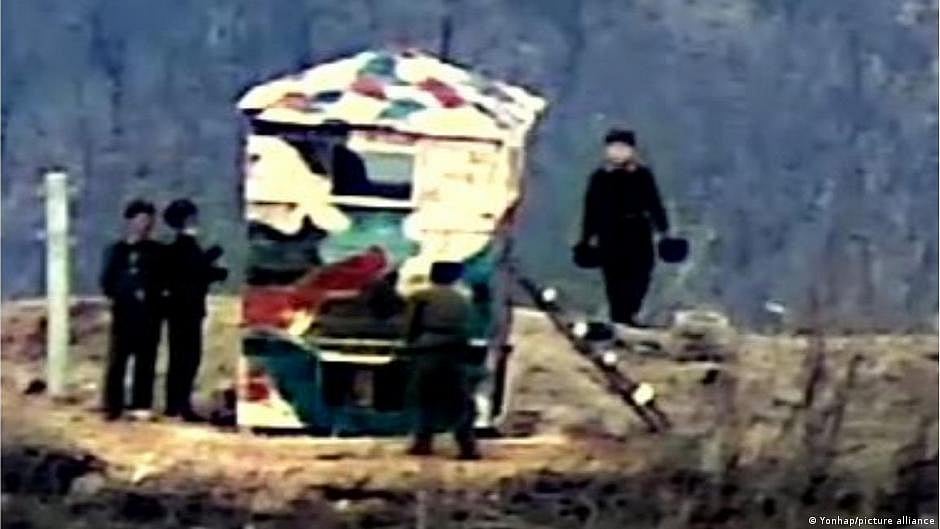 North Korea rebuilds border posts after scrapping deal