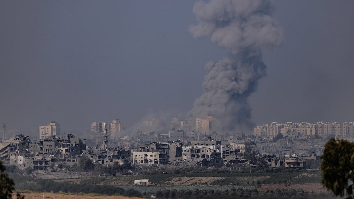 Israel weighs options proposed by Qatar in the ongoing negotiations with Hamas over hostages. (photo: Dan Kitwood/Getty Images)