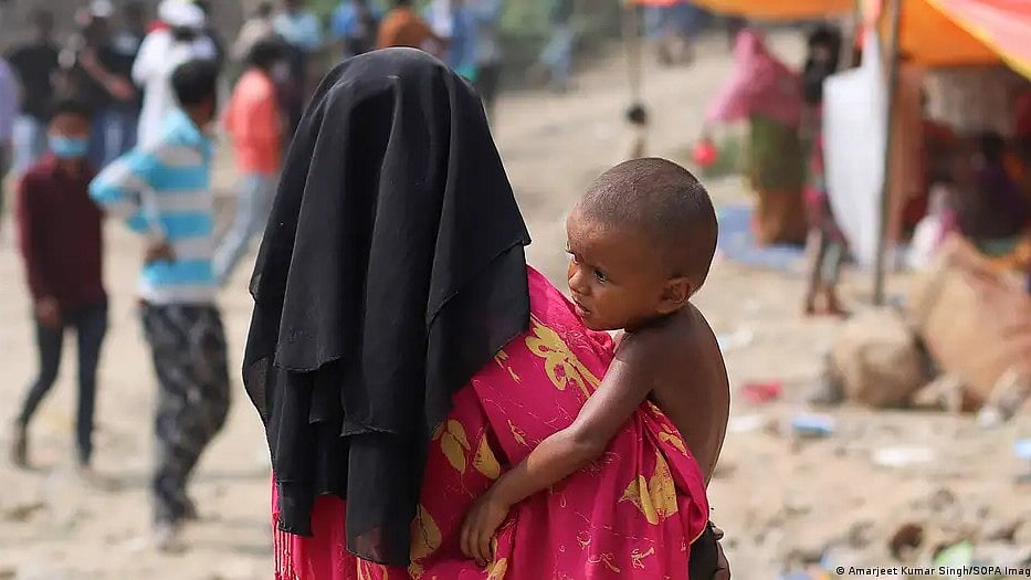 Kashmir: Rohingya refugee women lured by trafficking gangs