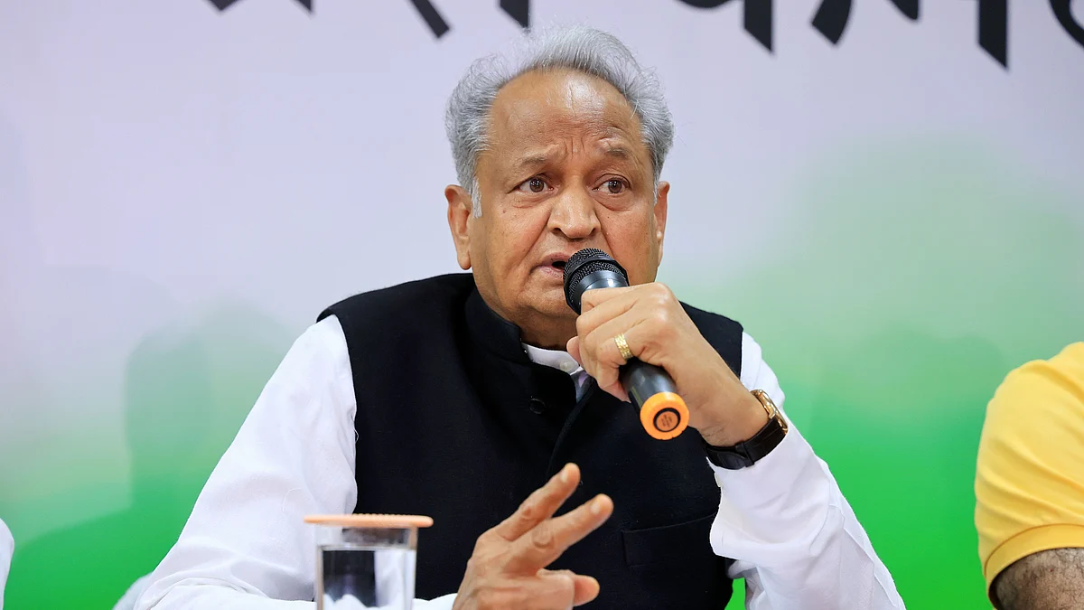 "There seems to be an undercurrent. Looks like the (Congress) government will be repeated," said Ashok Gehlot (photo: National Herald archives)