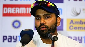 Ind vs Eng: India extend lead to 170 after bowling out England for 319