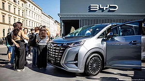 China: Top electric automaker BYD to build plant in Hungary