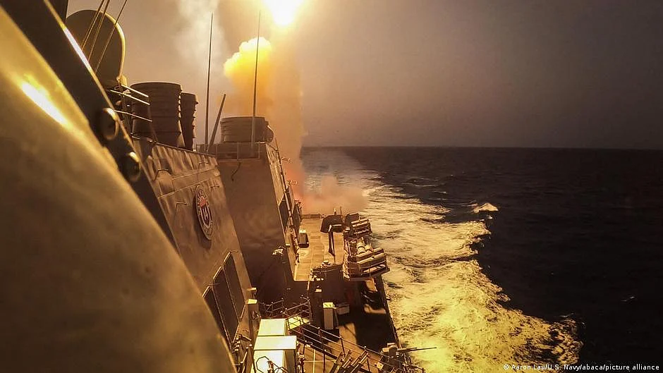 It is the second time the two allies have conducted coordinated strikes against the Houthis in Yemen. (photo: DW) 