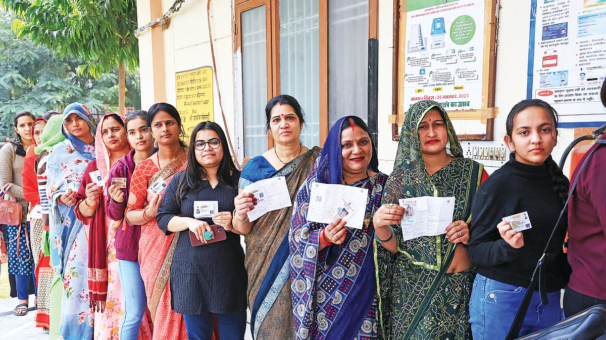 At a polling booth in Jaipur during the Rajasthan assembly elections, 25 November 2023 (Photo: Getty)