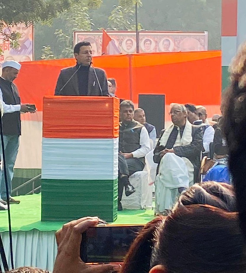 Ranjit Singh Surjewala speaks (photo: Vipin/ National Herald)