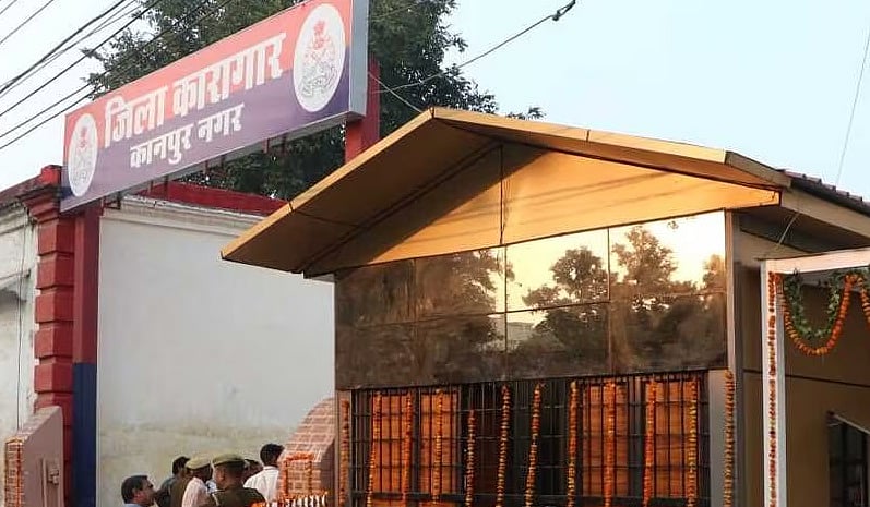 An outlet that sells "jail ka khana" in Kanpur