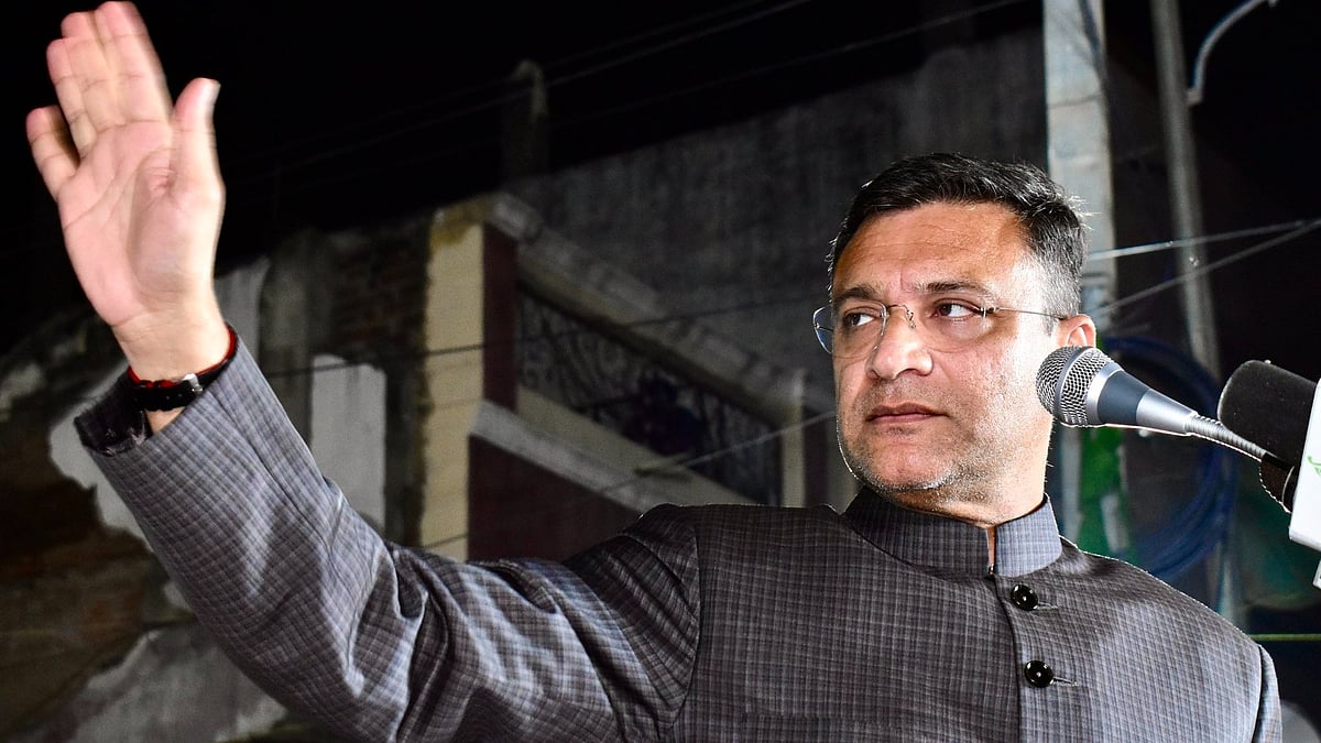 AIMIM MLA Akbarudin Owaisi is sworn in as the pro tem speaker of the newly-elected Telangana State Legislative Assembly. (photo: @AkbarOwaisi_MIM/X)