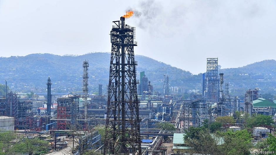 Russia pivots oil sales to India amid Ukraine sanctions