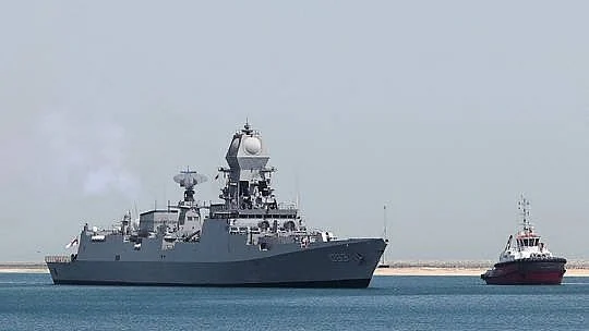 The Indian Navy has deployed warships to Yemen’s coast amid Red Sea conflict (photo: @CaptCoronado/X)
