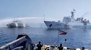 US asks Beijing to stop 'dangerous' South China Sea conduct