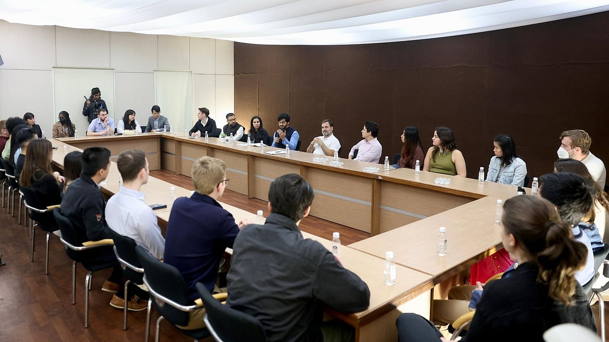 Congress leader Rahul Gandhi with Harvard students (Photo: @RahulGandhi/X)