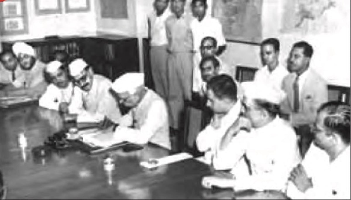 1951: Then prime minister, Jawaharlal Nehru finalises the first Five-Year Plan for independent India (photo: National Herald archives)
