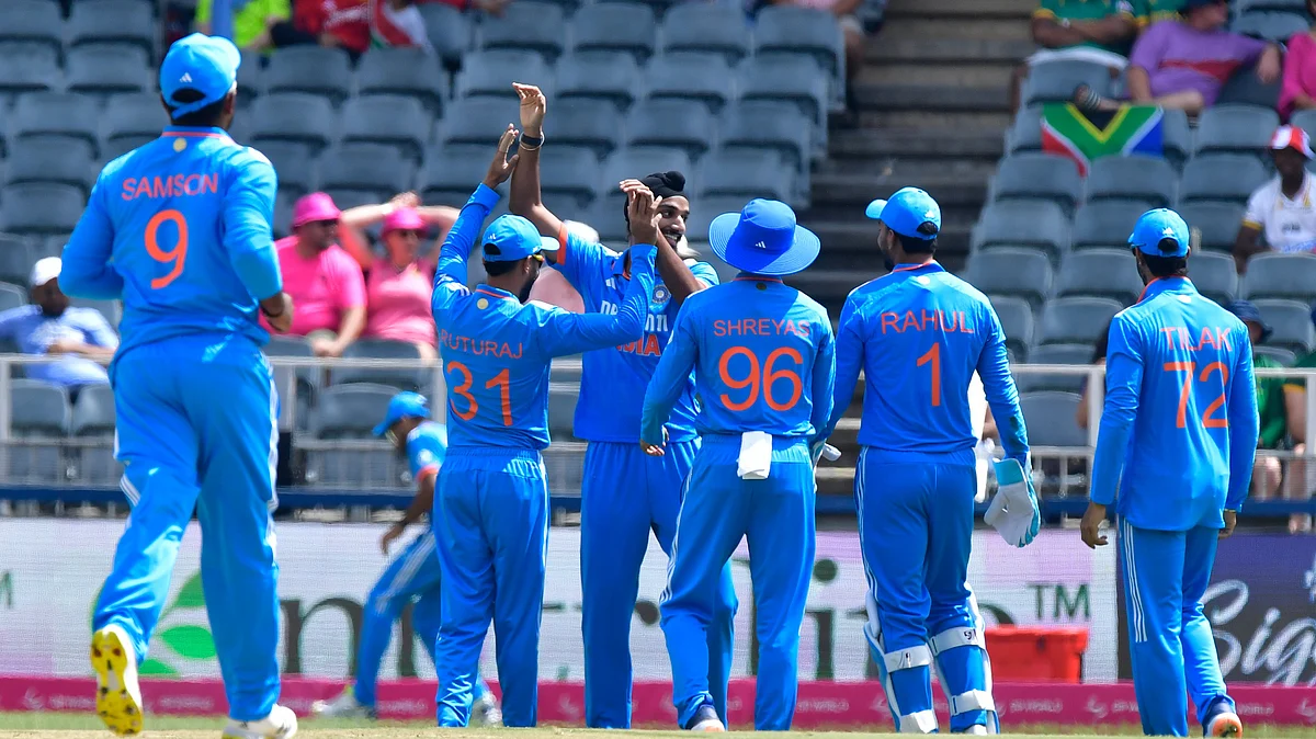 Arshdeep Singh celebrates a wicket with teammates during the 1st ODI against South Africa on Sunday