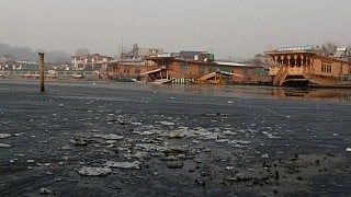 Unprecedented dry spell shrinks water bodies in Kashmir